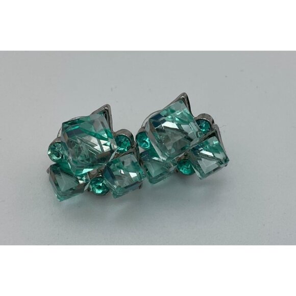 Sparkling Aqua Acrylic Stones Chunky Cluster Retro Silver Tone Stud Earrings - Picture 1 of 5